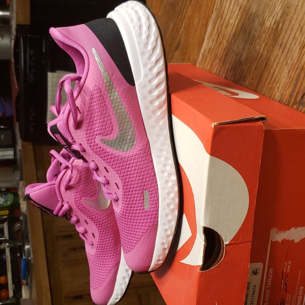 Womens Nike Revolution sneakers size 5.5Y,  See last picture